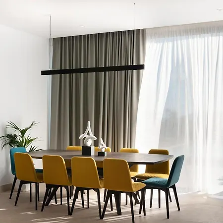 Estellar פוארטו דל כרמן